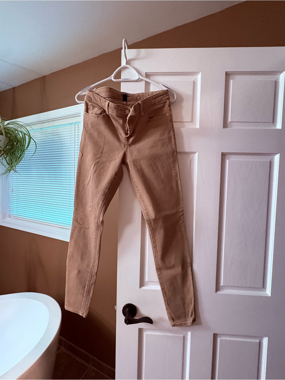GAP Women’s Skinny Jeans in Tan